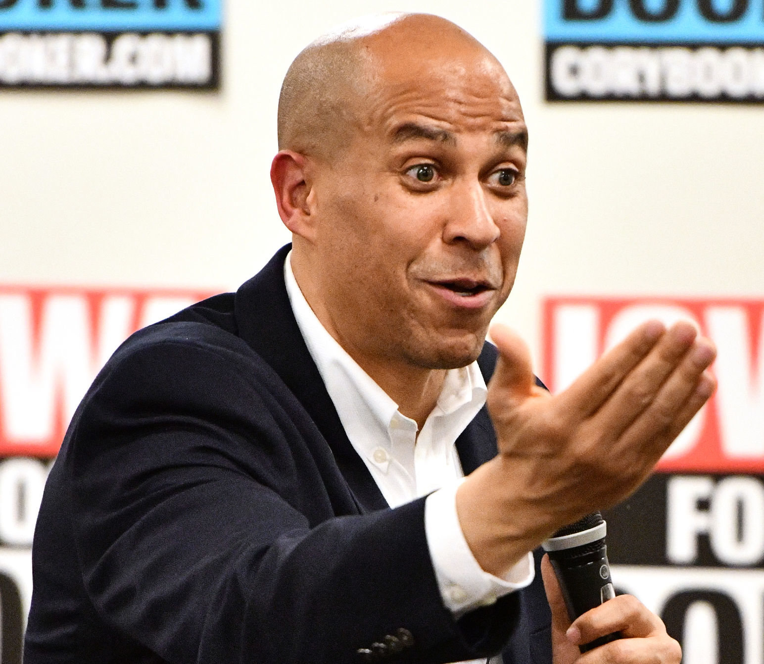 Cory Booker Sioux City campaign